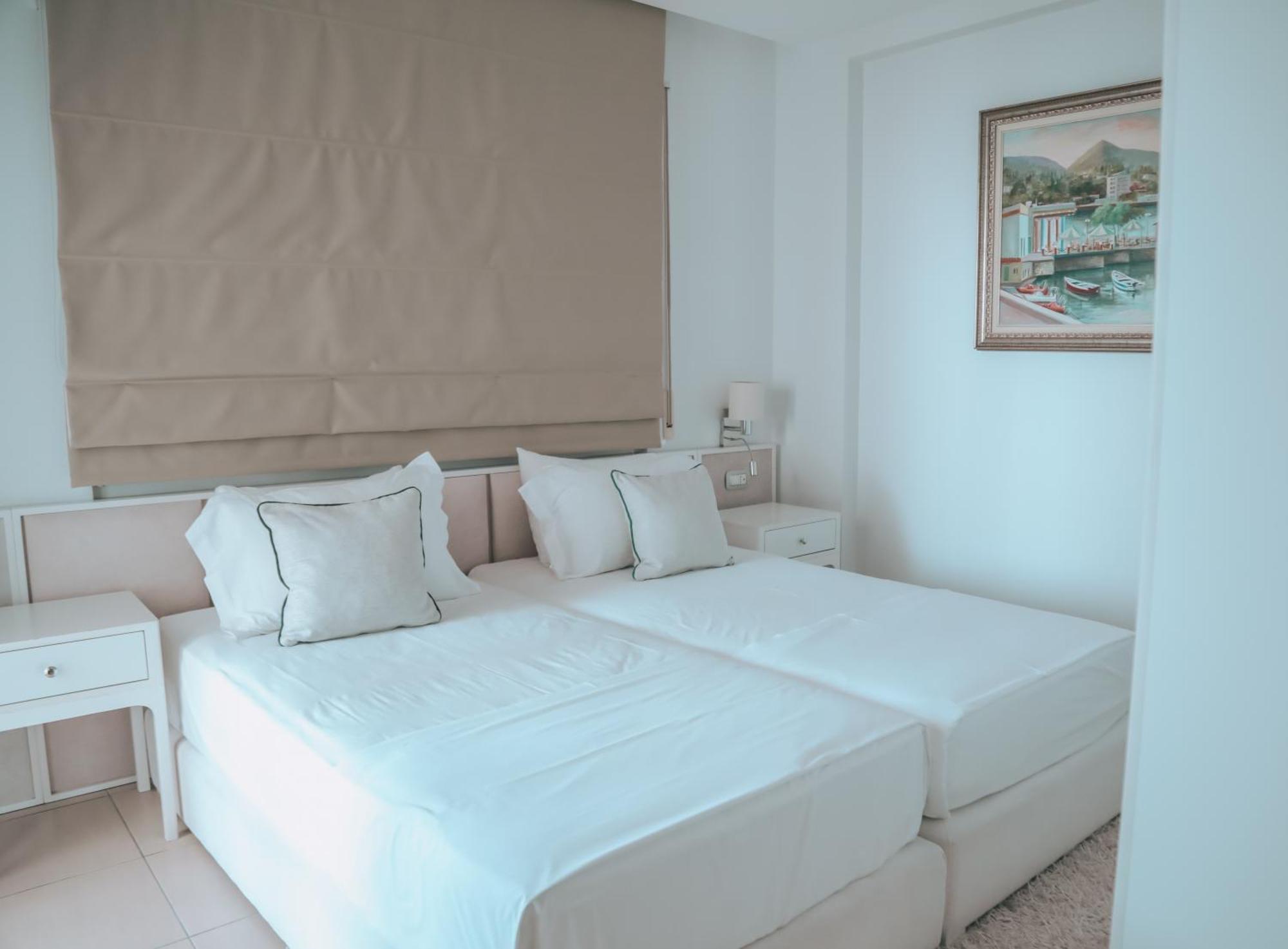 Limani Deluxe Apartments Саранда Экстерьер фото