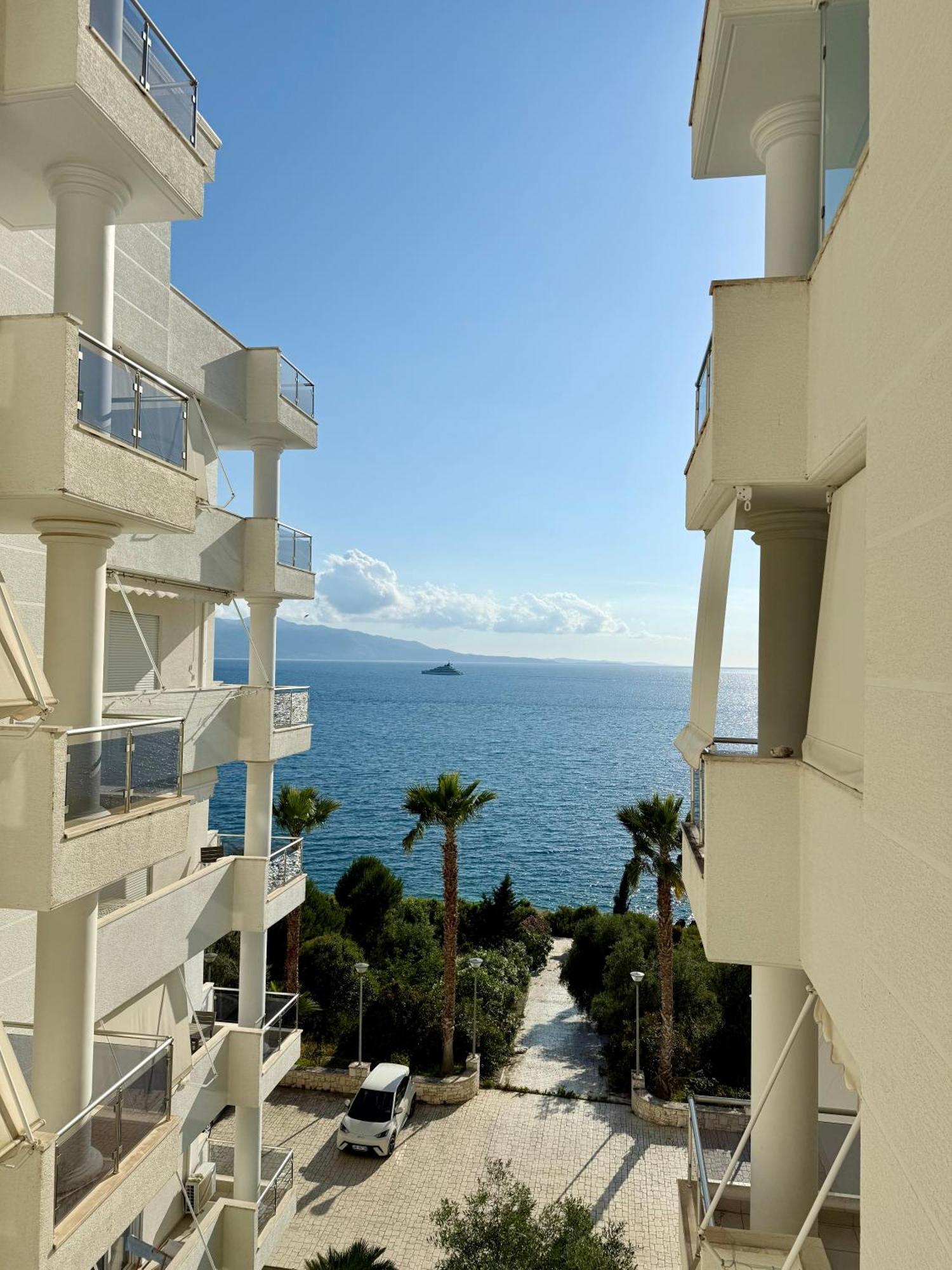 Limani Deluxe Apartments Саранда Экстерьер фото