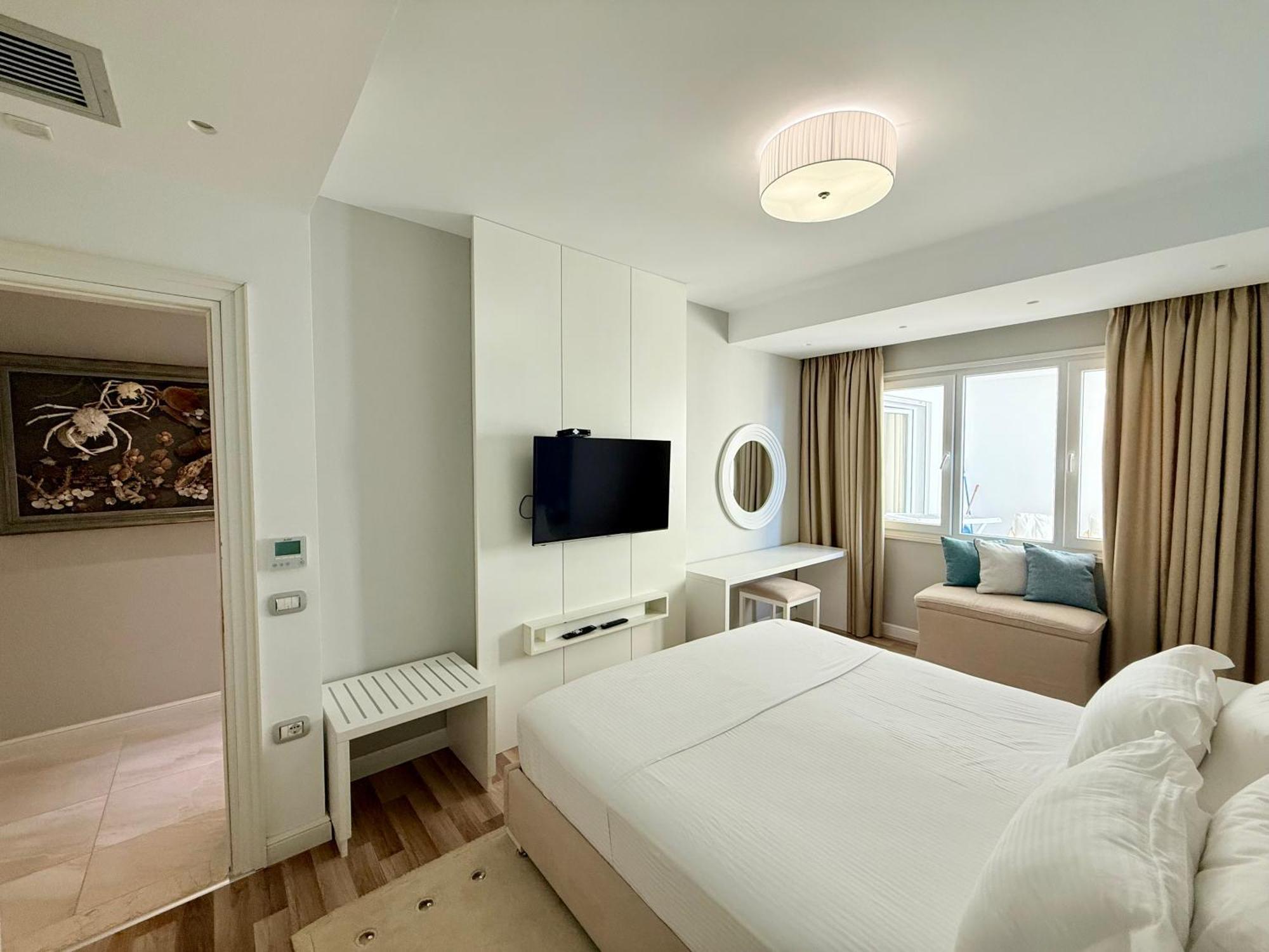 Limani Deluxe Apartments Саранда Экстерьер фото